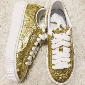 🍦ONE DAY SALE🍦NWOT PUMA Platform Sneakers